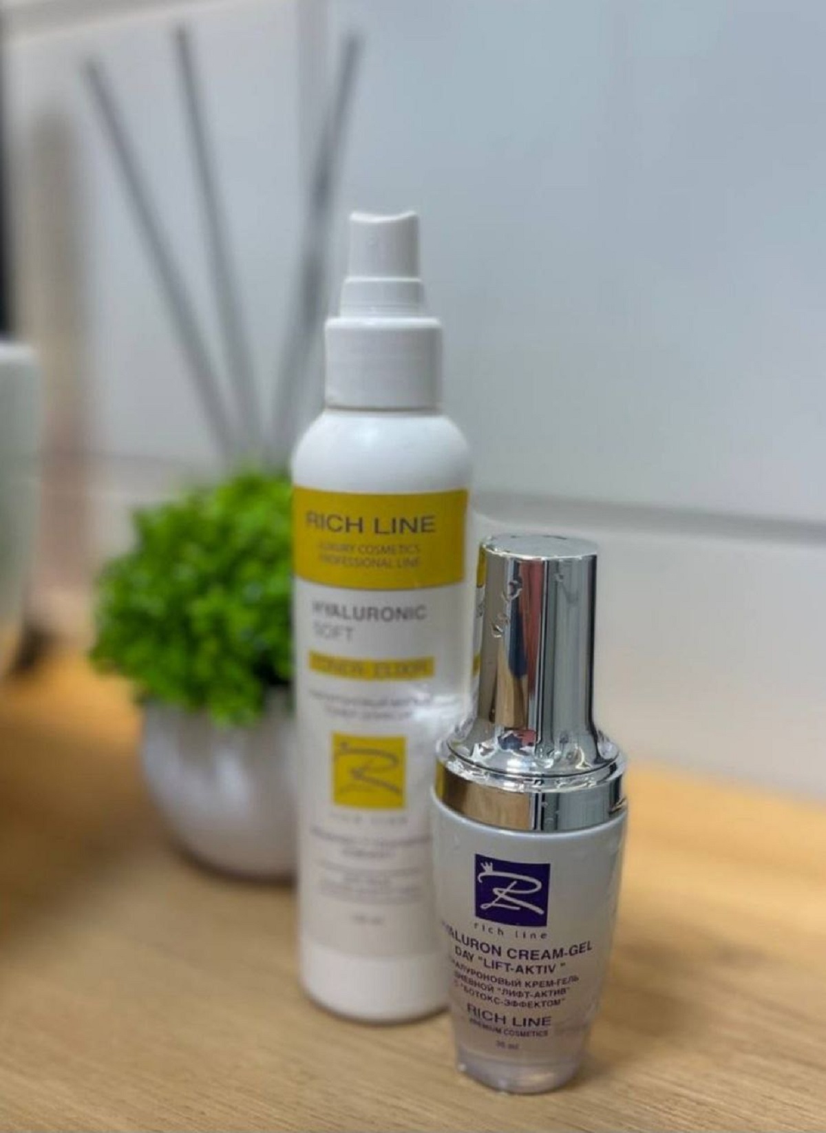 photo_5348466295345112877_y